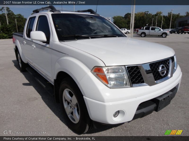 Avalanche White / Steel 2007 Nissan Frontier LE Crew Cab
