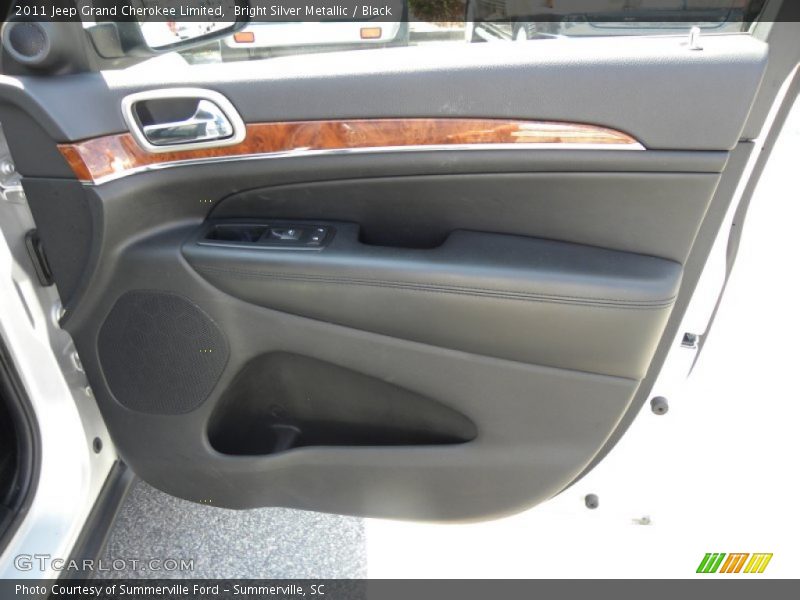 Bright Silver Metallic / Black 2011 Jeep Grand Cherokee Limited