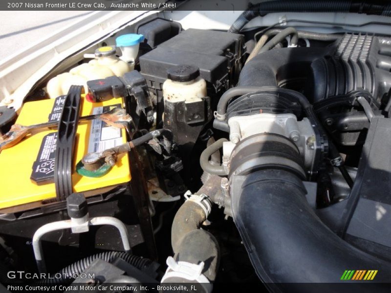 Avalanche White / Steel 2007 Nissan Frontier LE Crew Cab