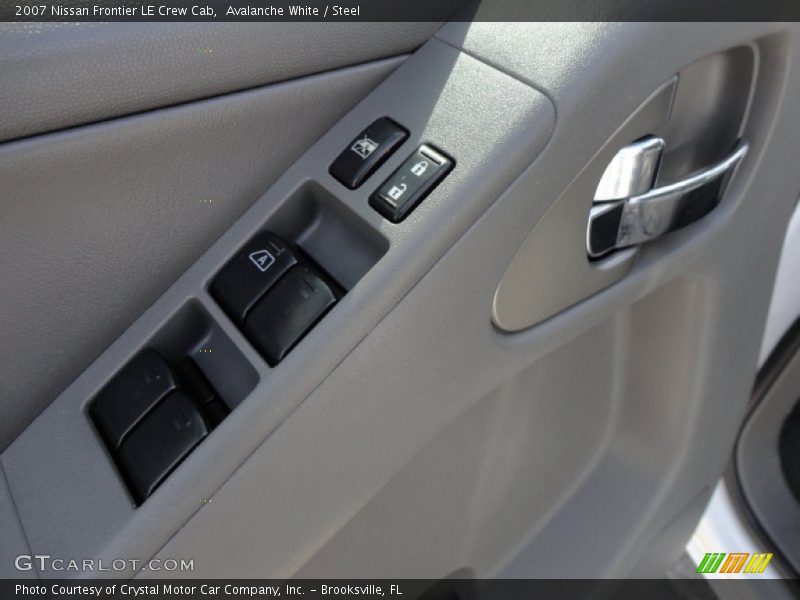 Avalanche White / Steel 2007 Nissan Frontier LE Crew Cab