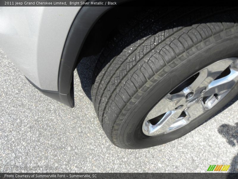 Bright Silver Metallic / Black 2011 Jeep Grand Cherokee Limited