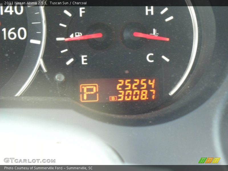 Tuscan Sun / Charcoal 2011 Nissan Altima 2.5 S