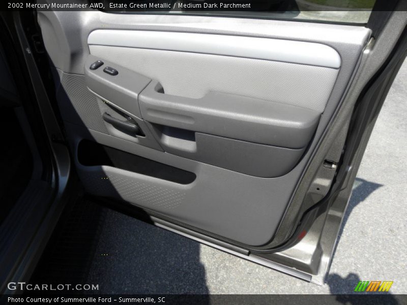 Estate Green Metallic / Medium Dark Parchment 2002 Mercury Mountaineer AWD