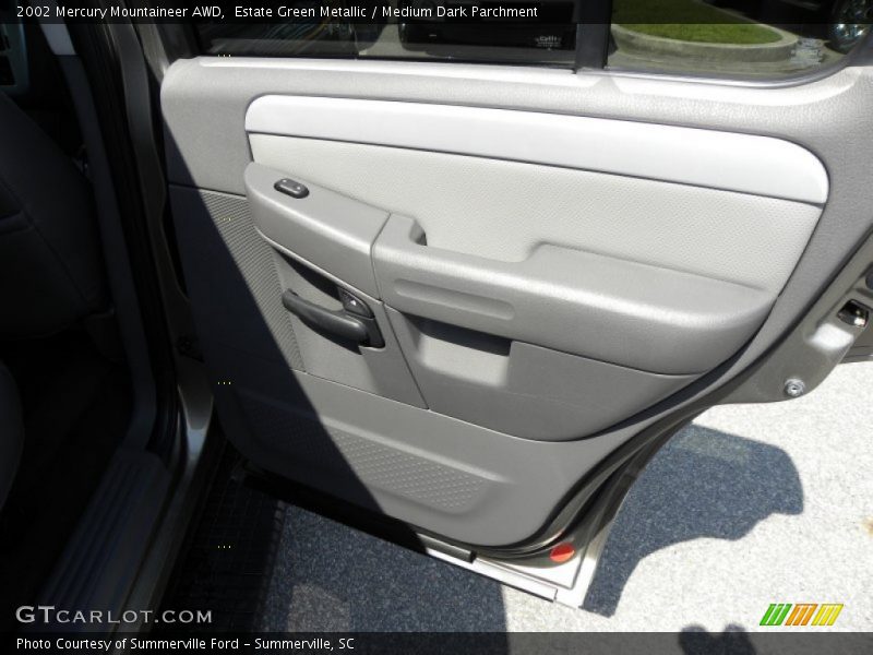 Estate Green Metallic / Medium Dark Parchment 2002 Mercury Mountaineer AWD