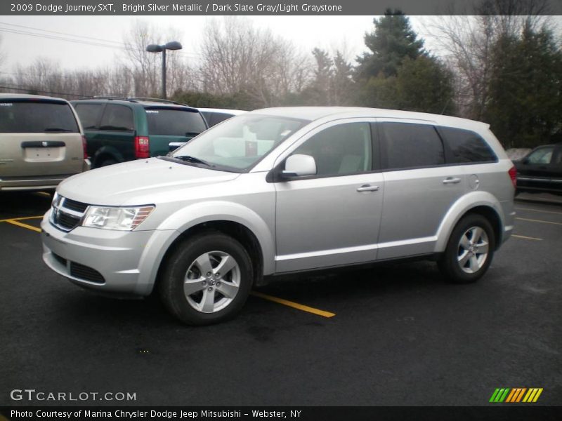 Bright Silver Metallic / Dark Slate Gray/Light Graystone 2009 Dodge Journey SXT