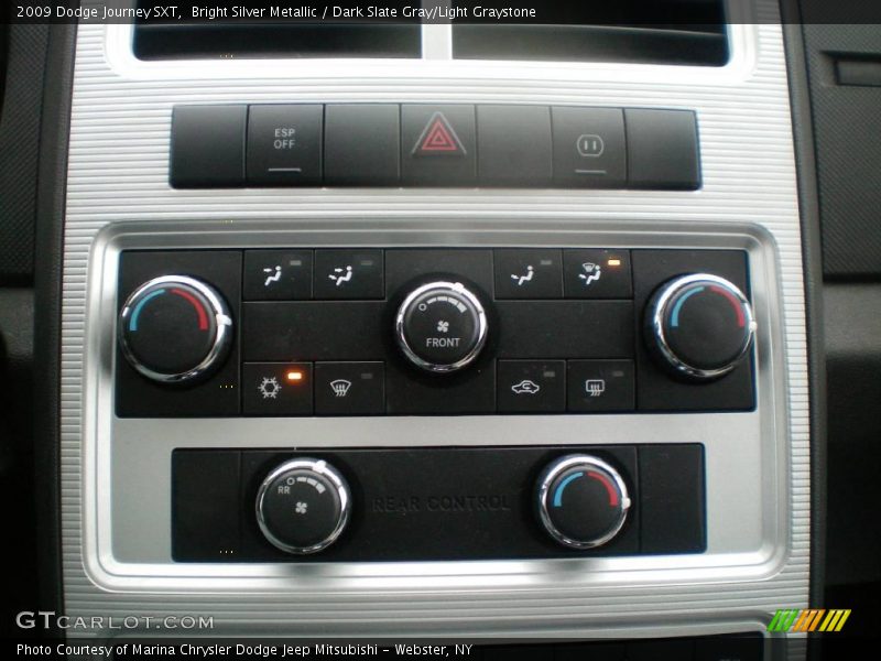 Bright Silver Metallic / Dark Slate Gray/Light Graystone 2009 Dodge Journey SXT