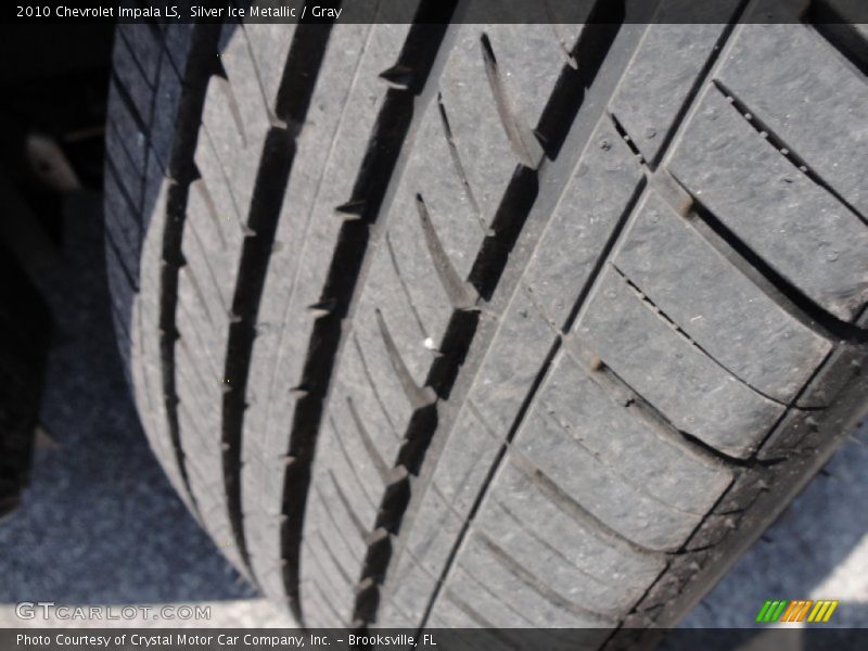 Silver Ice Metallic / Gray 2010 Chevrolet Impala LS