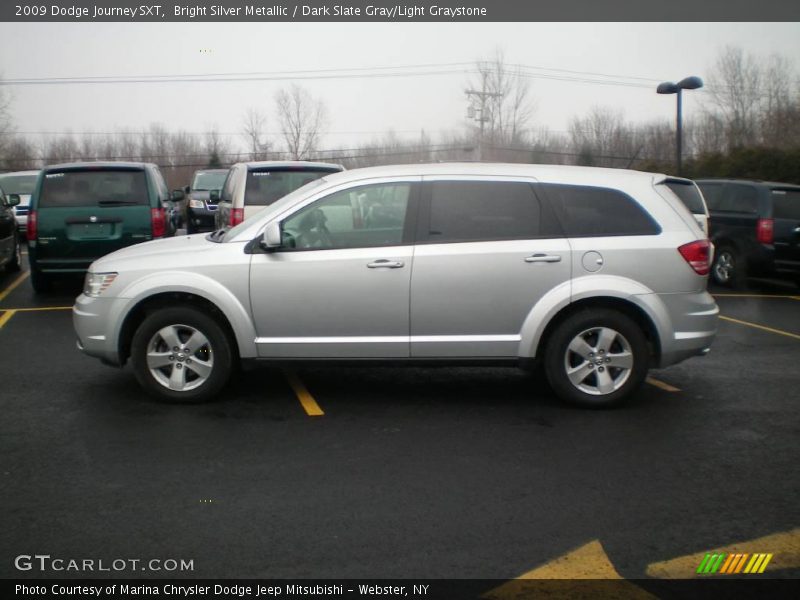 Bright Silver Metallic / Dark Slate Gray/Light Graystone 2009 Dodge Journey SXT
