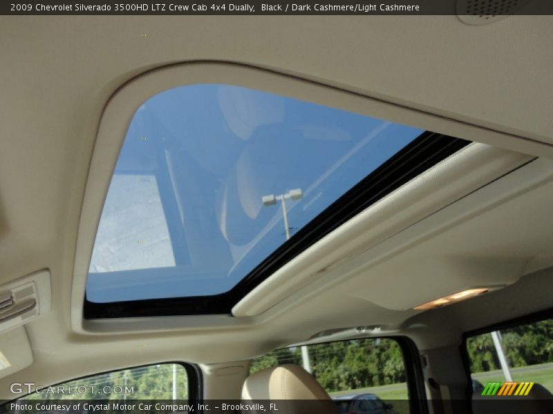 Sunroof of 2009 Silverado 3500HD LTZ Crew Cab 4x4 Dually