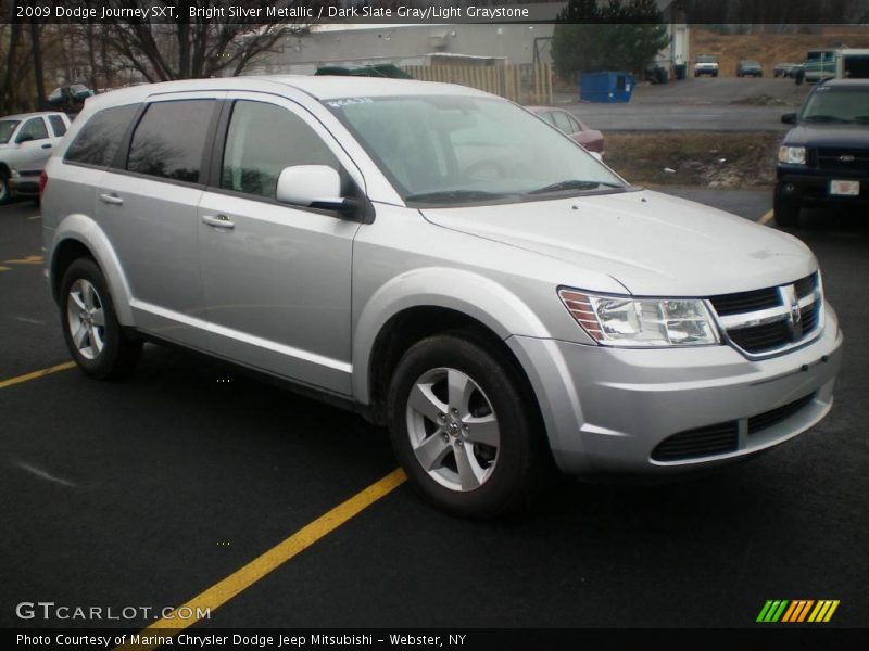 Bright Silver Metallic / Dark Slate Gray/Light Graystone 2009 Dodge Journey SXT