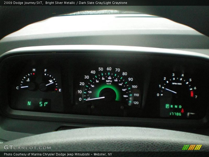 Bright Silver Metallic / Dark Slate Gray/Light Graystone 2009 Dodge Journey SXT