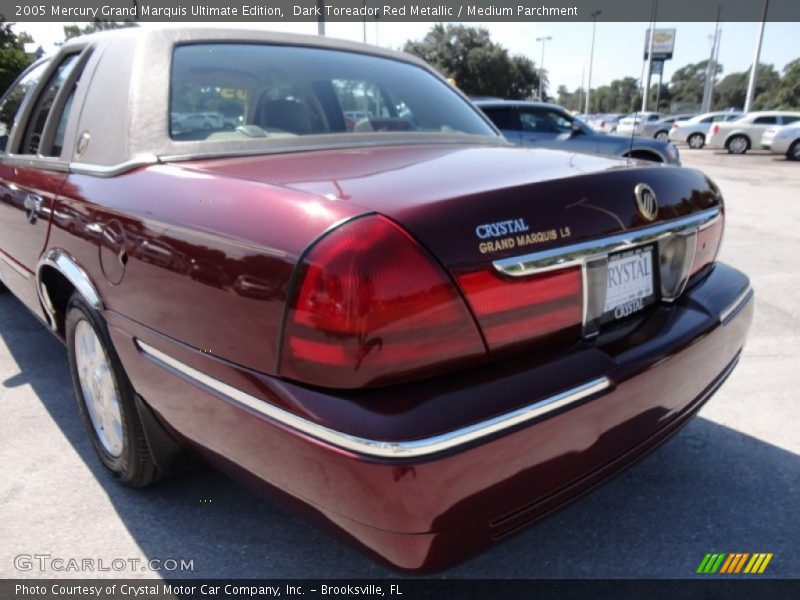 Dark Toreador Red Metallic / Medium Parchment 2005 Mercury Grand Marquis Ultimate Edition