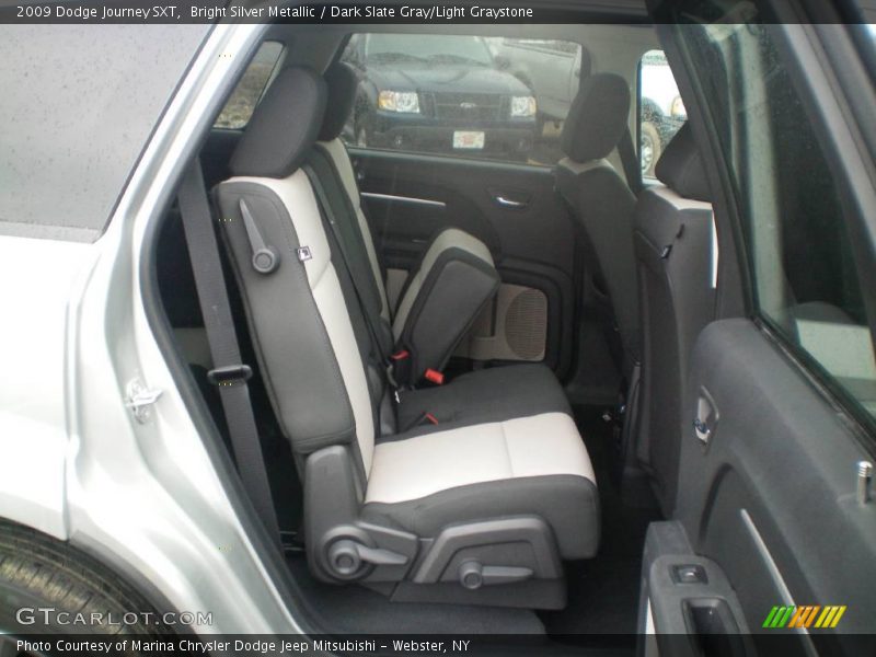 Bright Silver Metallic / Dark Slate Gray/Light Graystone 2009 Dodge Journey SXT