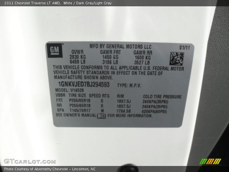 White / Dark Gray/Light Gray 2011 Chevrolet Traverse LT AWD