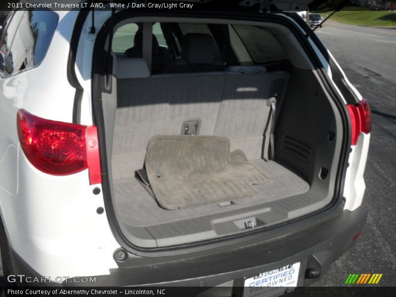 White / Dark Gray/Light Gray 2011 Chevrolet Traverse LT AWD