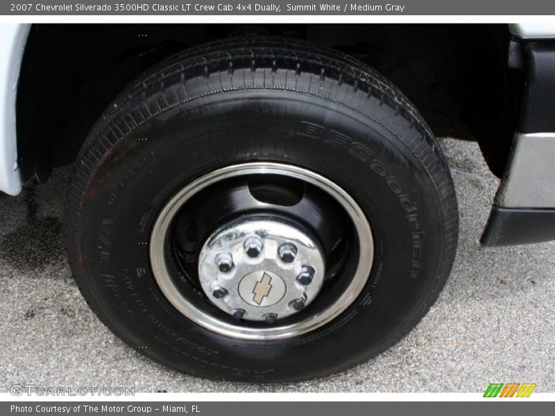 Summit White / Medium Gray 2007 Chevrolet Silverado 3500HD Classic LT Crew Cab 4x4 Dually