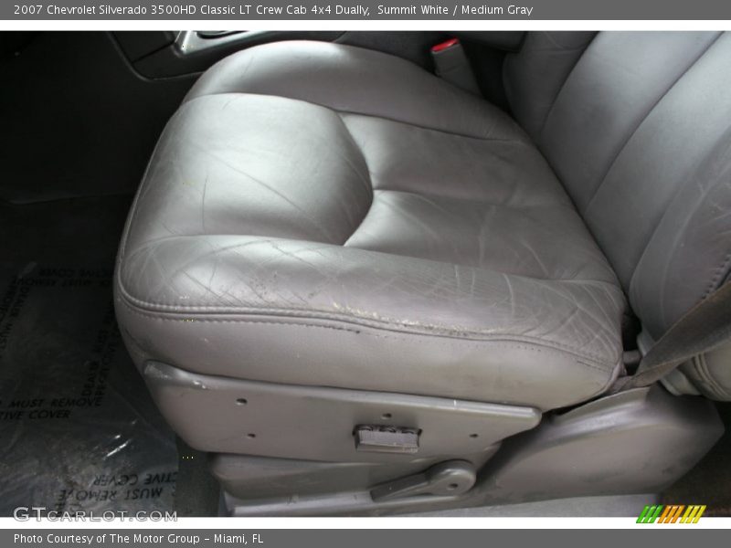 Summit White / Medium Gray 2007 Chevrolet Silverado 3500HD Classic LT Crew Cab 4x4 Dually