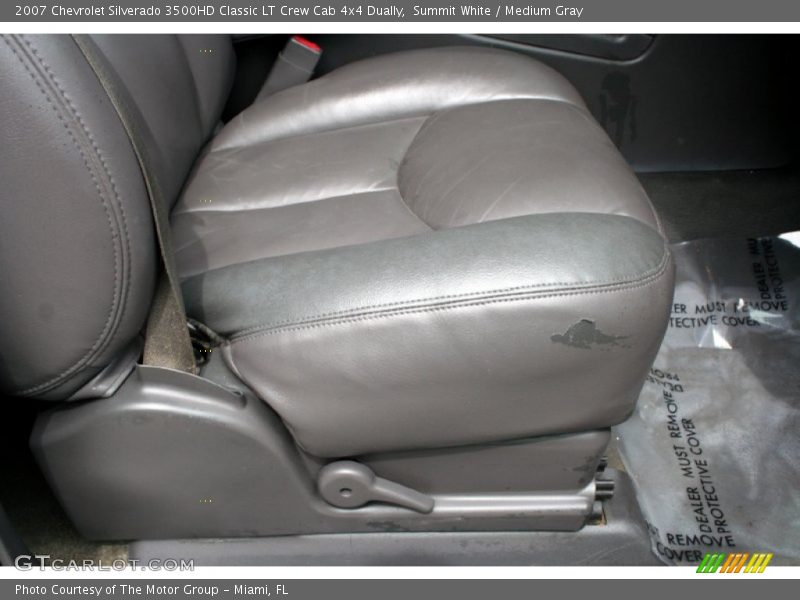 Summit White / Medium Gray 2007 Chevrolet Silverado 3500HD Classic LT Crew Cab 4x4 Dually
