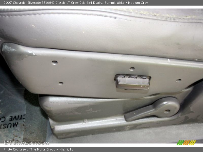 Summit White / Medium Gray 2007 Chevrolet Silverado 3500HD Classic LT Crew Cab 4x4 Dually
