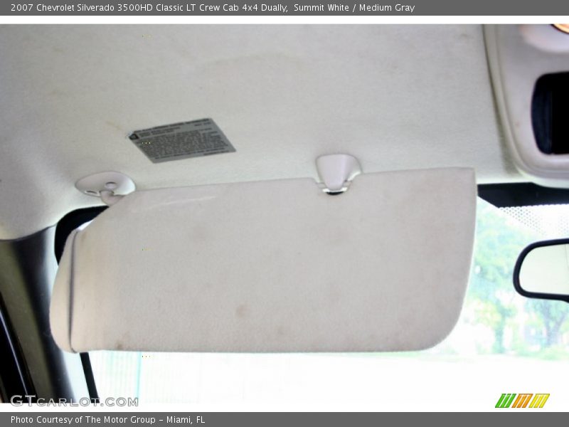 Summit White / Medium Gray 2007 Chevrolet Silverado 3500HD Classic LT Crew Cab 4x4 Dually