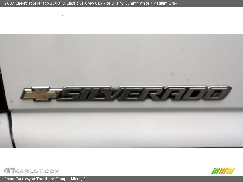 Summit White / Medium Gray 2007 Chevrolet Silverado 3500HD Classic LT Crew Cab 4x4 Dually