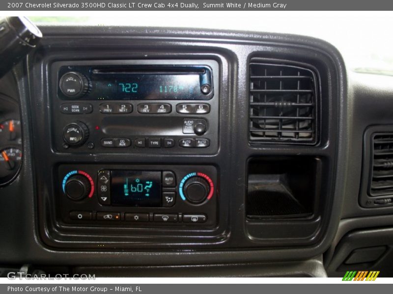 Summit White / Medium Gray 2007 Chevrolet Silverado 3500HD Classic LT Crew Cab 4x4 Dually