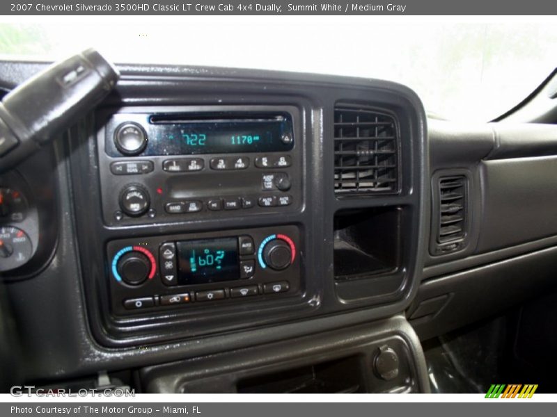 Summit White / Medium Gray 2007 Chevrolet Silverado 3500HD Classic LT Crew Cab 4x4 Dually