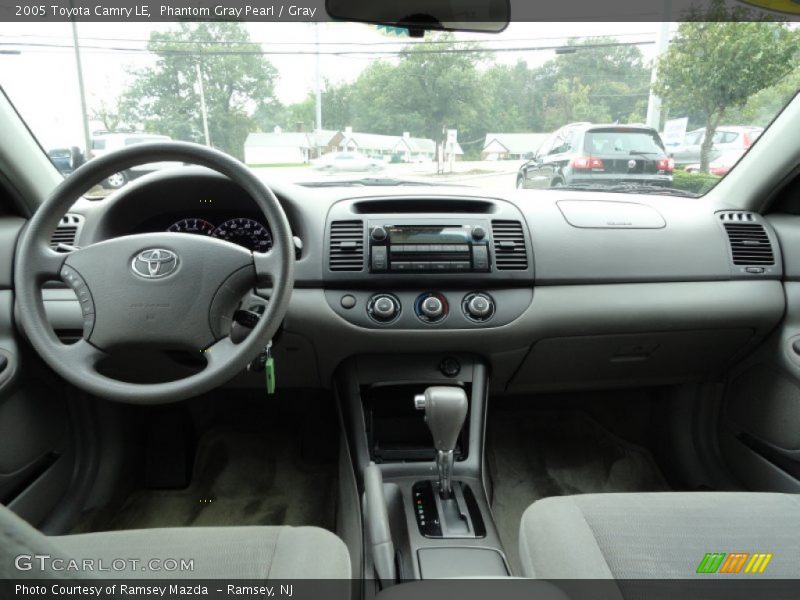 Phantom Gray Pearl / Gray 2005 Toyota Camry LE