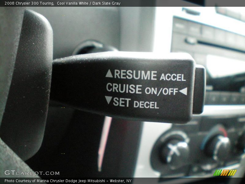 Cool Vanilla White / Dark Slate Gray 2008 Chrysler 300 Touring