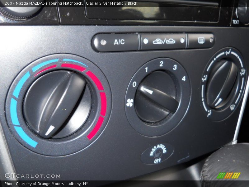 Glacier Silver Metallic / Black 2007 Mazda MAZDA6 i Touring Hatchback