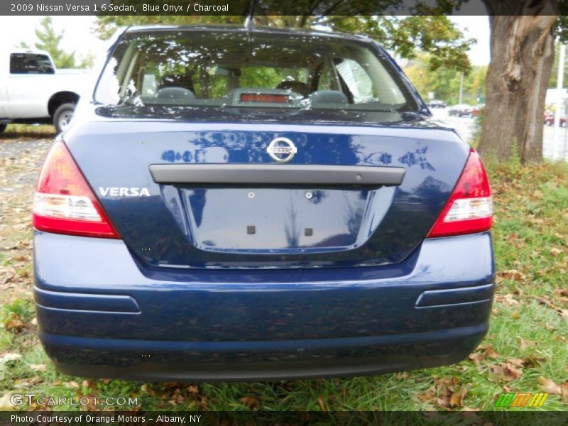 Blue Onyx / Charcoal 2009 Nissan Versa 1.6 Sedan