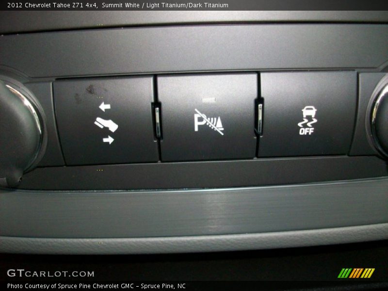 Controls of 2012 Tahoe Z71 4x4