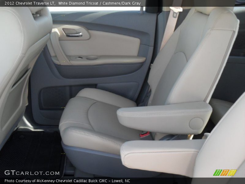  2012 Traverse LT Cashmere/Dark Gray Interior
