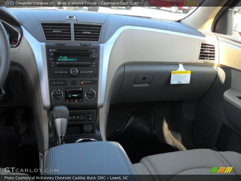 White Diamond Tricoat / Cashmere/Dark Gray 2012 Chevrolet Traverse LT