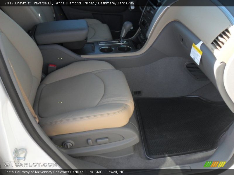  2012 Traverse LT Cashmere/Dark Gray Interior