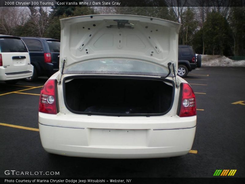 Cool Vanilla White / Dark Slate Gray 2008 Chrysler 300 Touring