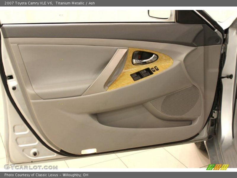 Titanium Metallic / Ash 2007 Toyota Camry XLE V6