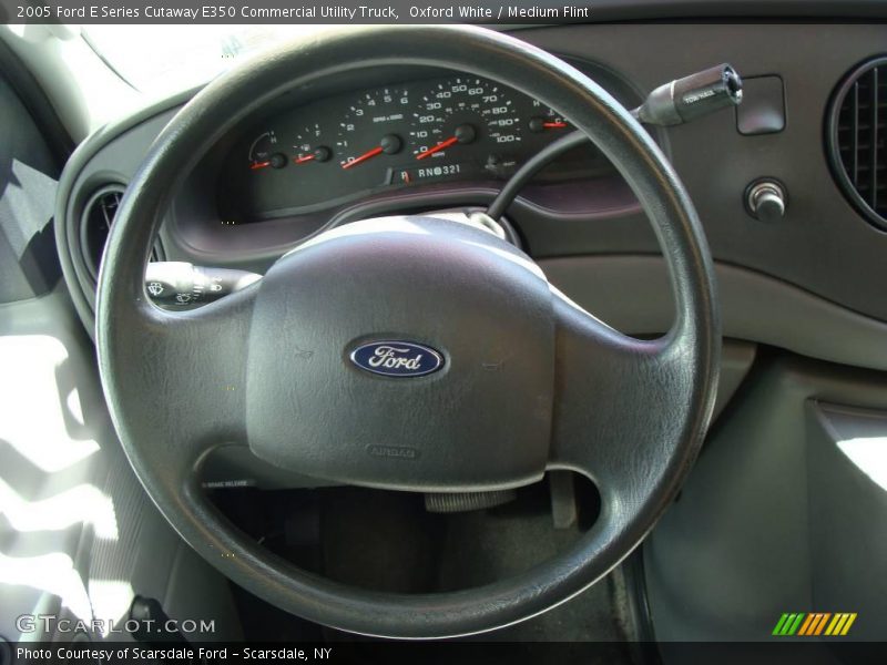 Oxford White / Medium Flint 2005 Ford E Series Cutaway E350 Commercial Utility Truck