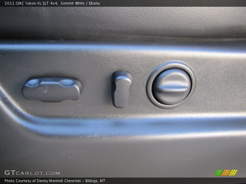 Controls of 2011 Yukon XL SLT 4x4