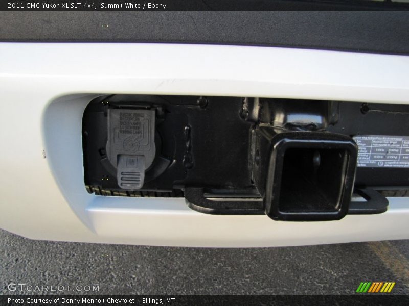 Summit White / Ebony 2011 GMC Yukon XL SLT 4x4