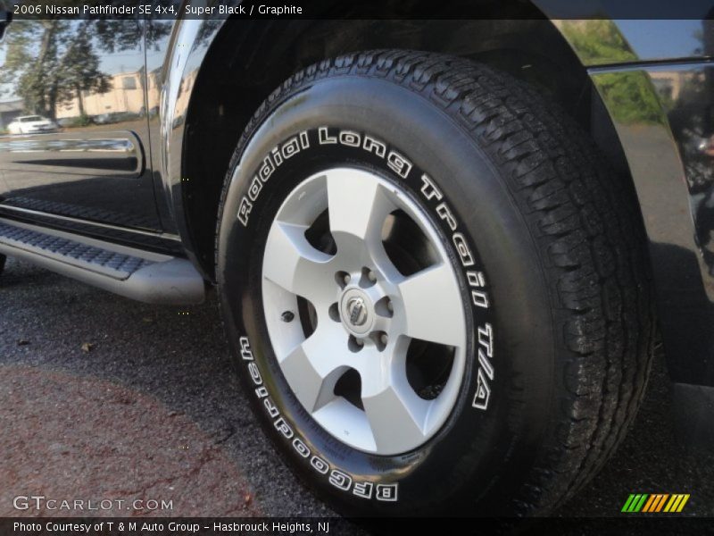 Super Black / Graphite 2006 Nissan Pathfinder SE 4x4