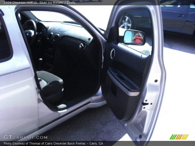 Silver Ice Metallic / Ebony 2009 Chevrolet HHR LS