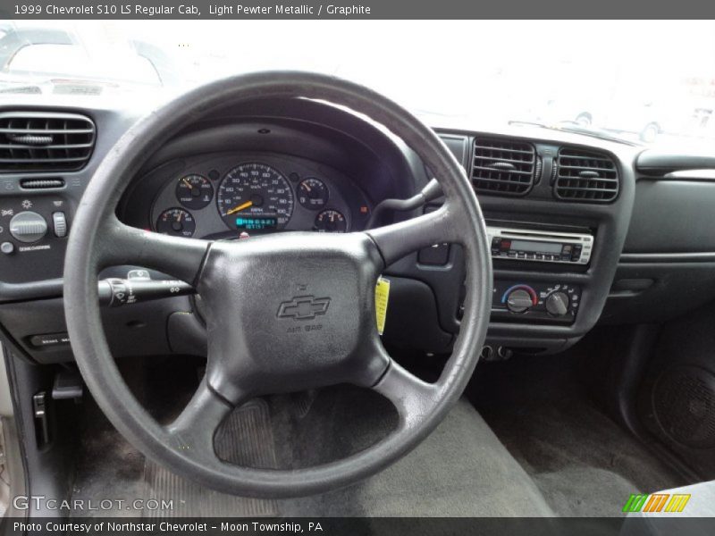 Dashboard of 1999 S10 LS Regular Cab