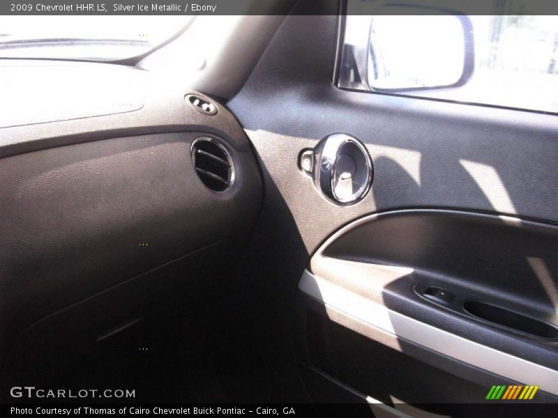 Silver Ice Metallic / Ebony 2009 Chevrolet HHR LS