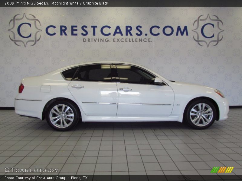 Moonlight White / Graphite Black 2009 Infiniti M 35 Sedan