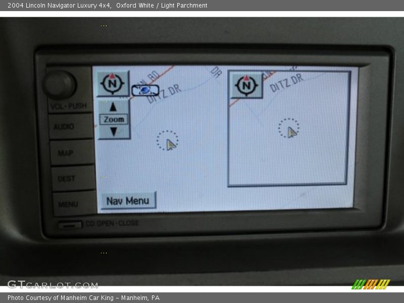 Oxford White / Light Parchment 2004 Lincoln Navigator Luxury 4x4