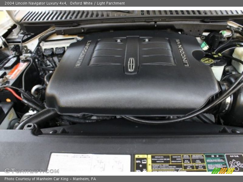 Oxford White / Light Parchment 2004 Lincoln Navigator Luxury 4x4