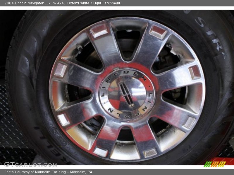 Oxford White / Light Parchment 2004 Lincoln Navigator Luxury 4x4