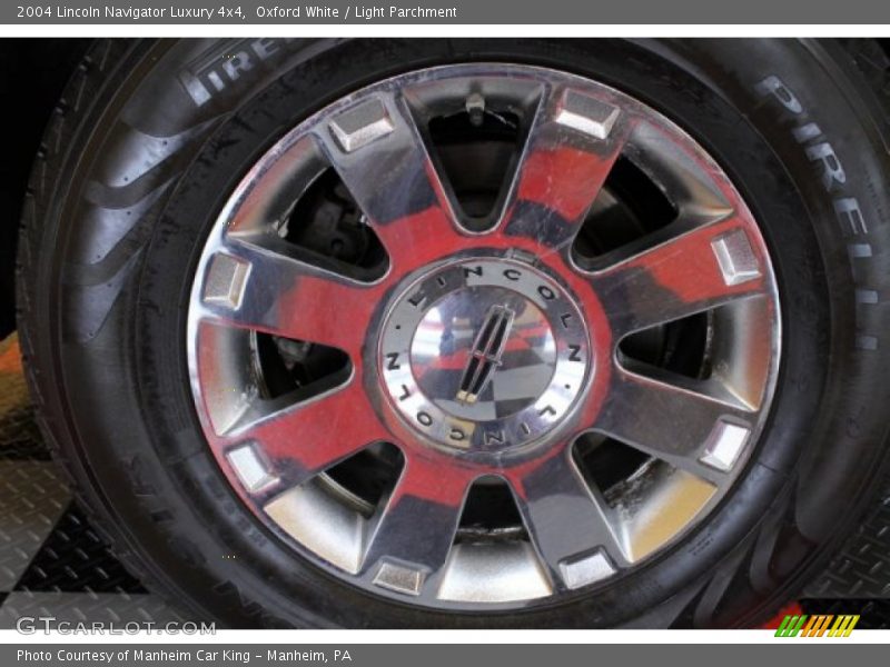Oxford White / Light Parchment 2004 Lincoln Navigator Luxury 4x4