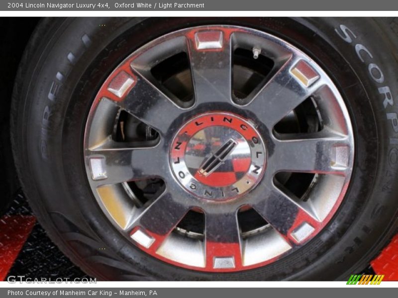 Oxford White / Light Parchment 2004 Lincoln Navigator Luxury 4x4